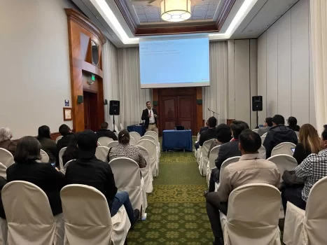 Charla-Dacas-1